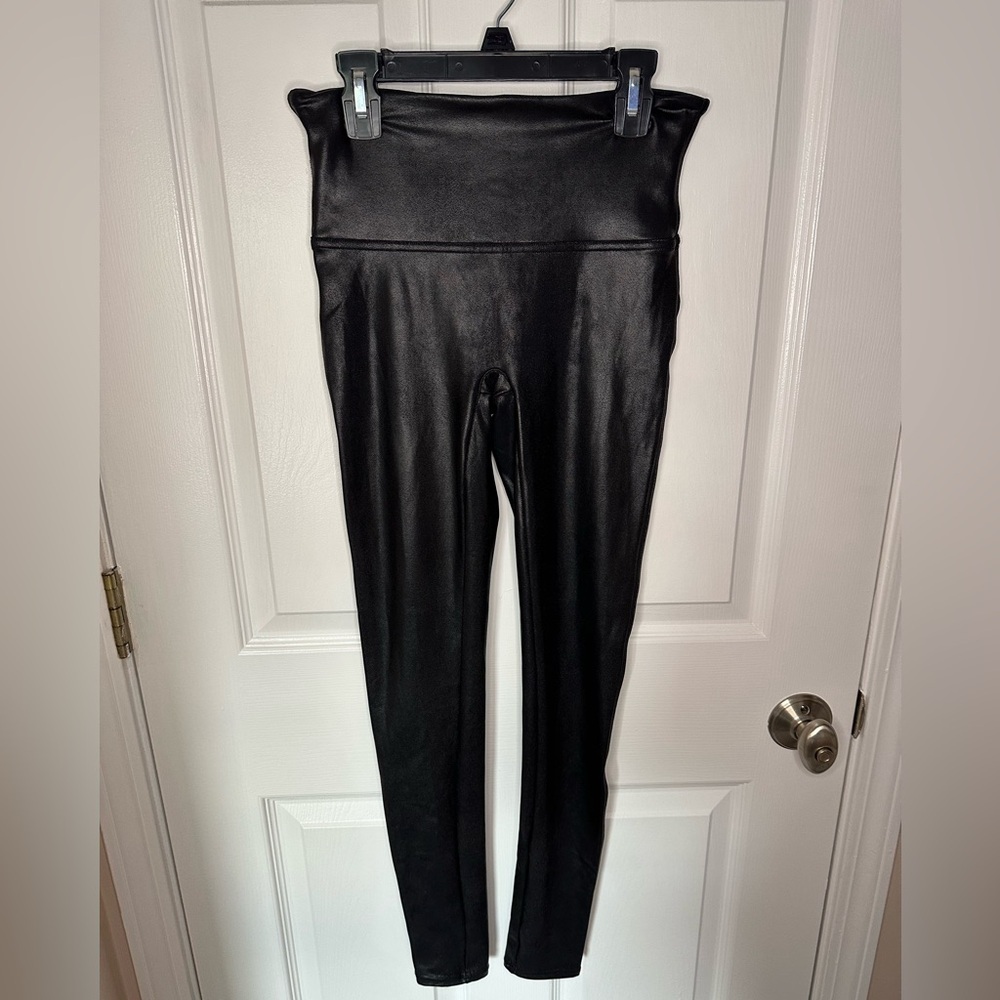 SPANX Faux Leather Womens Leggings Medium Grunge Goth Whimsigoth Rocker Retro 90